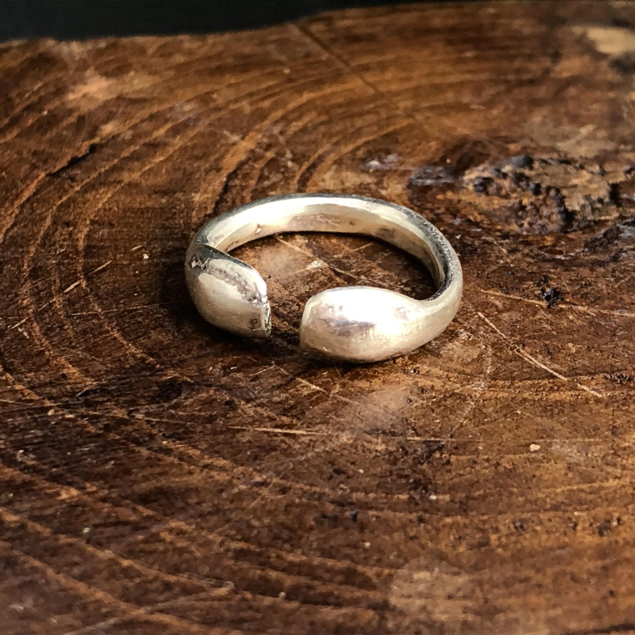 <tc>Ring - Serpent's Head</tc>